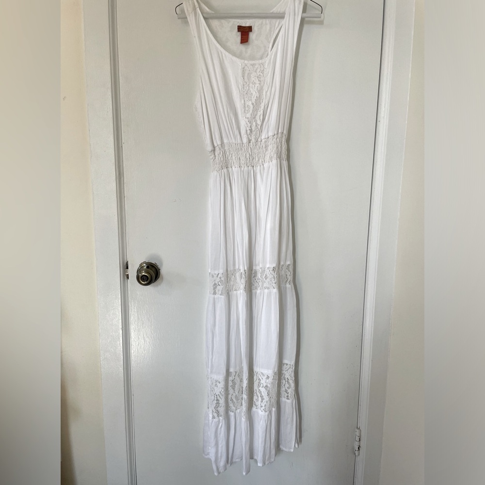 Scully size medium long maxi white summer flowy dress
